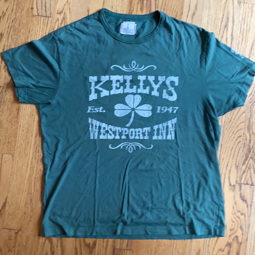 Tailgate tee